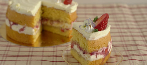 Celebra el Amor con Dulzura: Razones para Elegir una Tarta de San Valentín de La Merendona