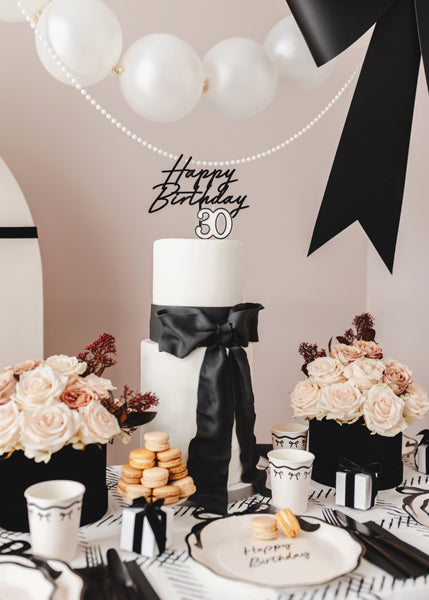 Topper acrílico “Happy Birthday” Negro para tarta.